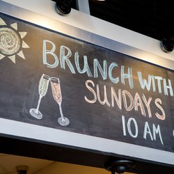 Caronchi_Photography_180925_8137 - Brunch chalkboard.jpg