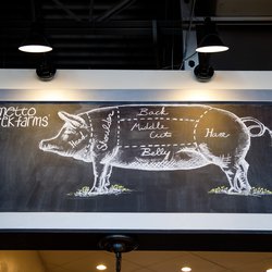 Caronchi_Photography_180925_8136 - Pig chalkboard drawing.jpg